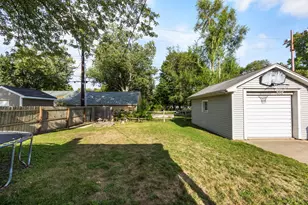 948 N Prospect Rd, Ypsilanti, MI 48198 - Photo 25