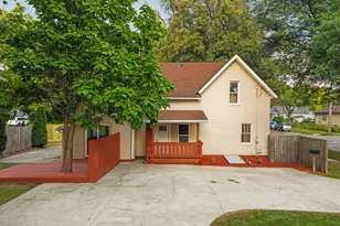 412 Quarry St, Jackson, MI 49201 - Photo 1