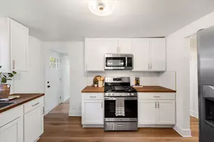 3985 SW Prairie Street SW, Grandville, MI 49418 - Photo 9