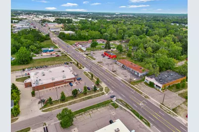 2913 S Dort Highway, Flint, MI 48507 - Photo 9