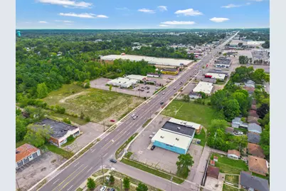 2913 S Dort Highway, Flint, MI 48507 - Photo 3