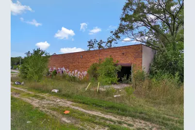 2913 S Dort Highway, Flint, MI 48507 - Photo 11