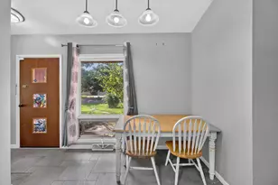 3024 Haskell St, Kalamazoo, MI 49006 - Photo 11