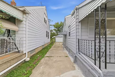 6803 Grandville Avenue, Detroit, MI 48228 - Photo 5