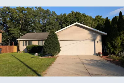 2201 Oak Avenue, Muskegon, MI 49445 - Photo 1