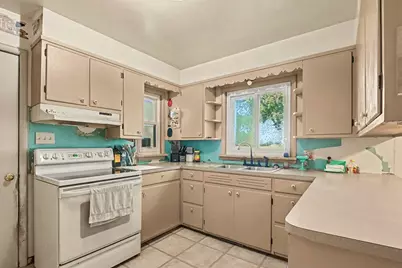 3880 Lincoln Road, Holland, MI 49423 - Photo 9