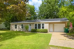 1507 Lake Ave, Portage, MI 49002 - Photo 1