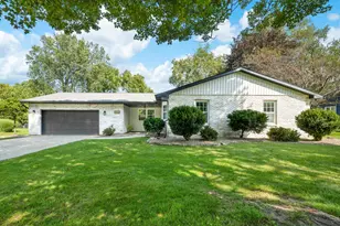 1016 Tomahawk Ln, Niles, MI 49120 - Photo 1