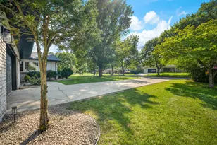 1016 Tomahawk Ln, Niles, MI 49120 - Photo 5