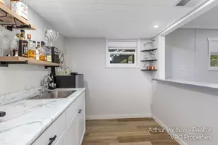4054 Weymouth Dr SE, Grand Rapids, MI 49508 - Photo 15