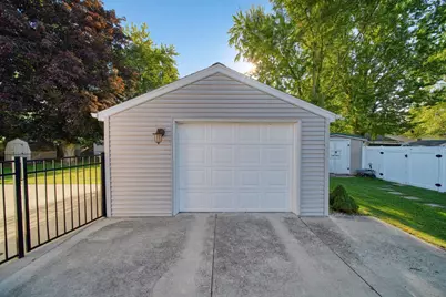 3451 Cambridge Avenue, Jackson, MI 49203 - Photo 25