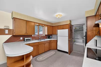 128 Schirmer Parkway, Buchanan, MI 49107 - Photo 11
