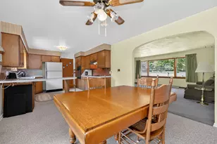 128 Schirmer Pkwy, Buchanan, MI 49107 - Photo 9