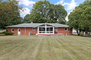 128 Schirmer Pkwy, Buchanan, MI 49107 - Photo 21