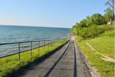 3618 Lakeshore Drive #8, Saint Joseph, MI 49085 - Photo 17