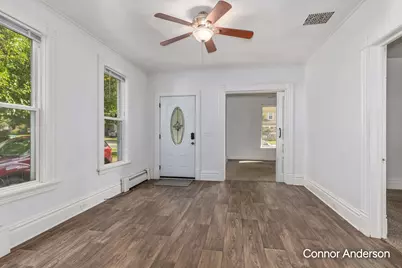543 Leonard Street NE, Grand Rapids, MI 49503 - Photo 3
