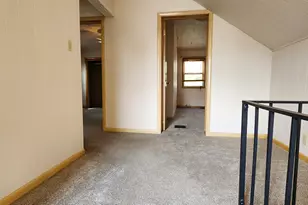 703 Hopkins St, Manistee, MI 49660 - Photo 23