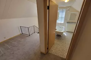703 Hopkins St, Manistee, MI 49660 - Photo 29