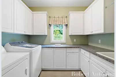 2025 Pine Nook Court NE, Grand Rapids, MI 49525 - Photo 25