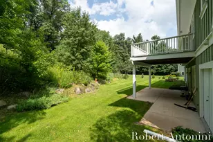 2025 Pine Nook Ct NE, Grand Rapids, MI 49525 - Photo 47