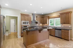 2025 Pine Nook Ct NE, Grand Rapids, MI 49525 - Photo 19