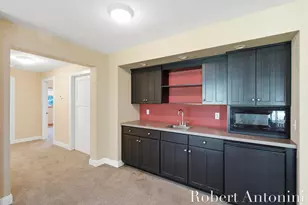 2025 Pine Nook Ct NE, Grand Rapids, MI 49525 - Photo 35