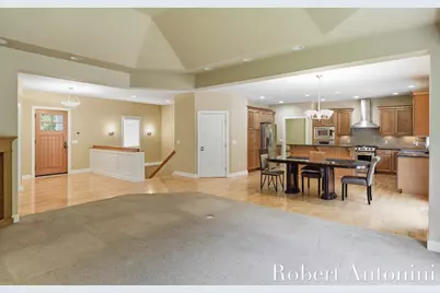 2025 Pine Nook Court NE, Grand Rapids, MI 49525 - Photo 9
