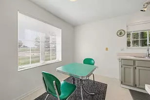 398 Rolling Meadows Dr, Ann Arbor, MI 48103 - Photo 7