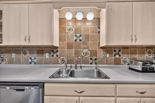 17334 10 Mile Rd, Battle Creek, MI 49014 - Photo 19