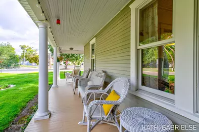 379 S Lake Avenue, Spring Lake, MI 49456 - Photo 5