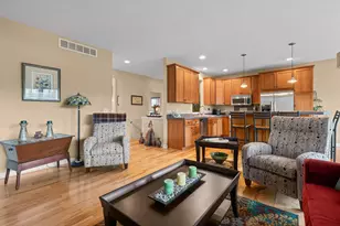 1687 S Trillium Cir, Zeeland, MI 49464 - Photo 13