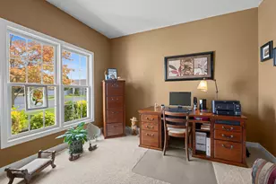 1687 S Trillium Cir, Zeeland, MI 49464 - Photo 7