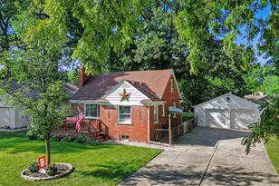 3620 Fort Dr, Waterford, MI 48328 - Photo 3