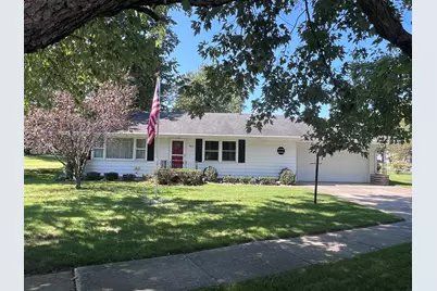 913 Main Street, Buchanan, MI 49107 - Photo 1