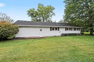 913 Main St, Buchanan, MI 49107 - Photo 13