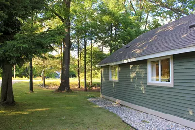 3429 W Giles Road, Muskegon, MI 49445 - Photo 9