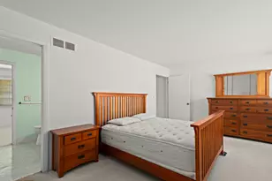 1757 Wickham St, Royal Oak, MI 48073 - Photo 15