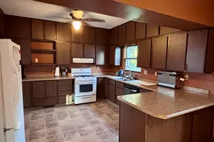 111 Arden Park Ave, Sturgis, MI 49091 - Photo 9
