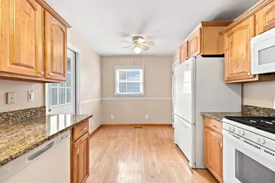 815 S Marias Avenue, Clawson, MI 48017 - Photo 9