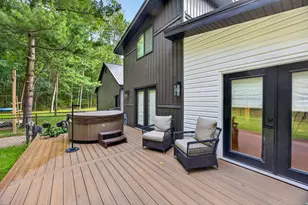 8433 Montreal Ln, Canadian Lakes, MI 49346 - Photo 9