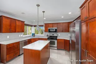 3461 Mason Ridge Dr NE, Grand Rapids, MI 49525 - Photo 15