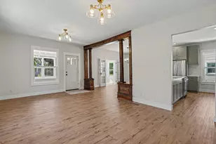 371 W 19th St, Holland, MI 49423 - Photo 7