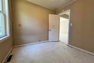 758 Oak Ave, Muskegon, MI 49442 - Photo 15