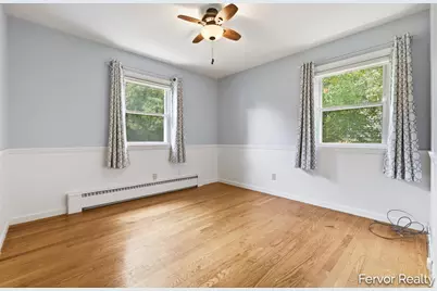 3520 Chamberlain Avenue SE, Grand Rapids, MI 49508 - Photo 15