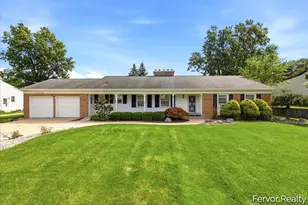3520 Chamberlain Ave SE, Grand Rapids, MI 49508 - Photo 1