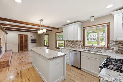 3520 Chamberlain Avenue SE, Grand Rapids, MI 49508 - Photo 3