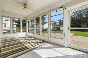 3520 Chamberlain Ave SE, Grand Rapids, MI 49508 - Photo 17
