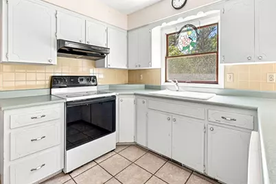 1436 St Joseph Circle, Saint Joseph, MI 49085 - Photo 11