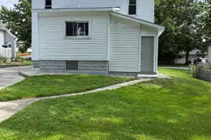 313 Morse St, Ionia, MI 48846 - Photo 5