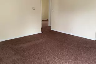 10641 S Troy St, Oak Park, MI 48237 - Photo 15